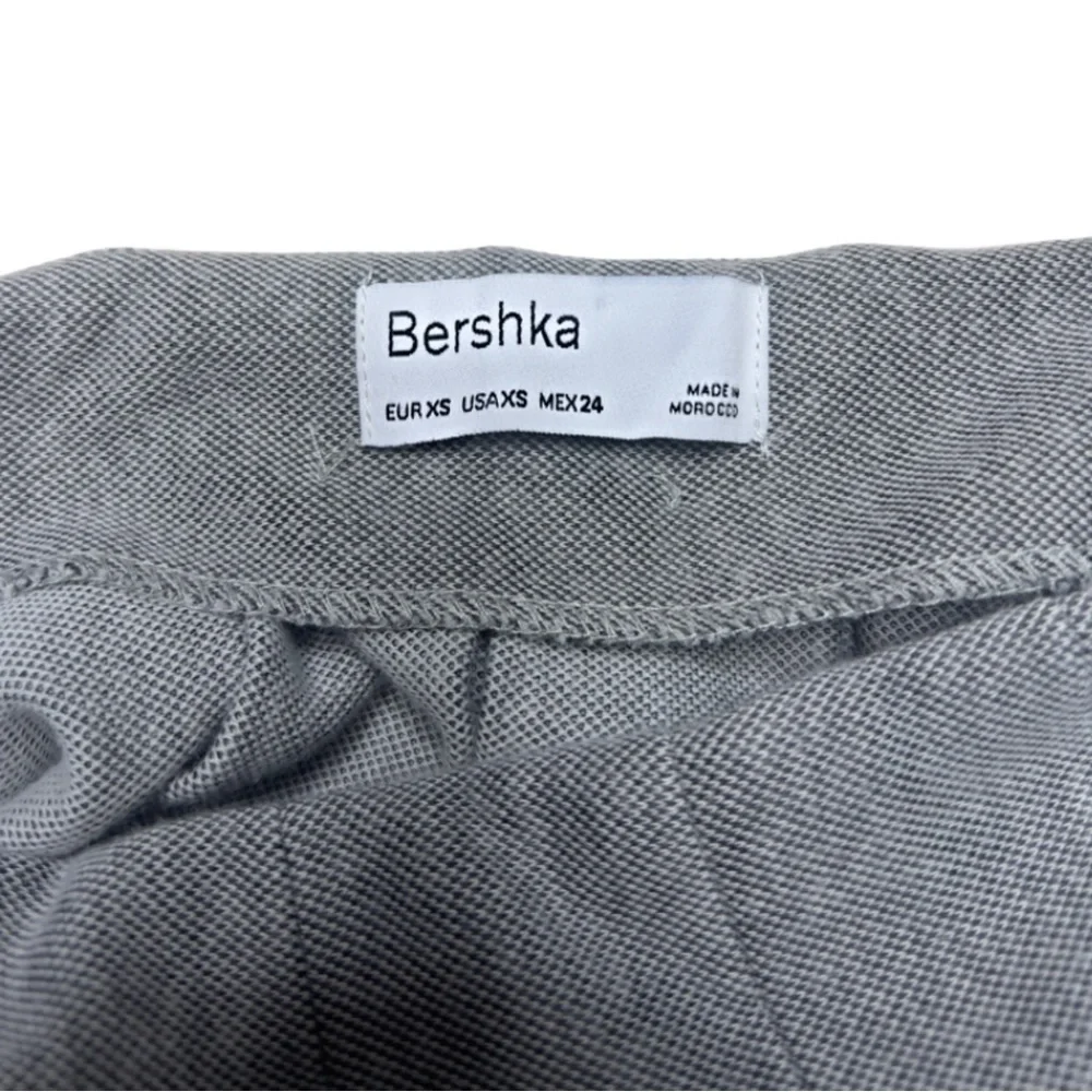 (NWOT) Bershka Be Yourself Babe! Gray Half Pleat Tennis Skirt - XS